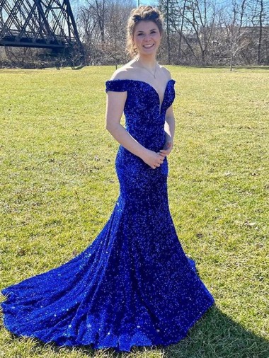 Best Velvet Sequin Sweep Train Off the Shoulder Sheath Prom Dress Canada